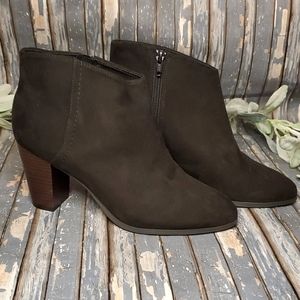Old Navy Black Suede Booties - Sz 8